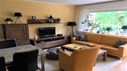 Wohnzimmer bei Tag (c) FEWO Schreier